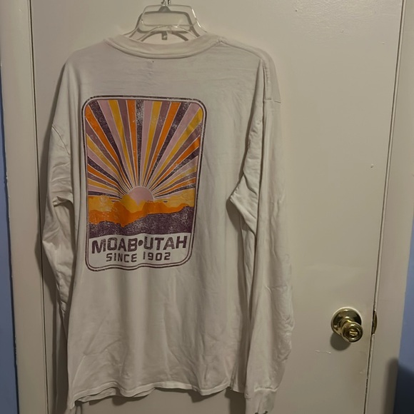 Gentle Threads XL Multi-Colored Moab Utah Long Sleeve Shirt - Picture 2 of 7